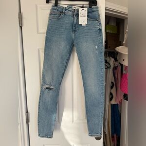 Zara jeans size 6 BRAND NEW